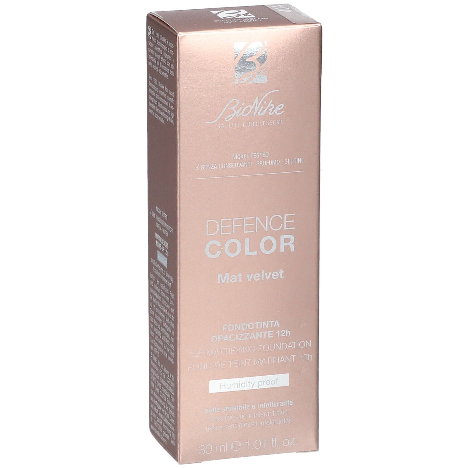 Verpakking BioNike Defence Color Mat Velvet. Tekst: Nickel Tested, 4 zonder conserveermiddelen, parfum, gluten. Inhoud: 30 ml.