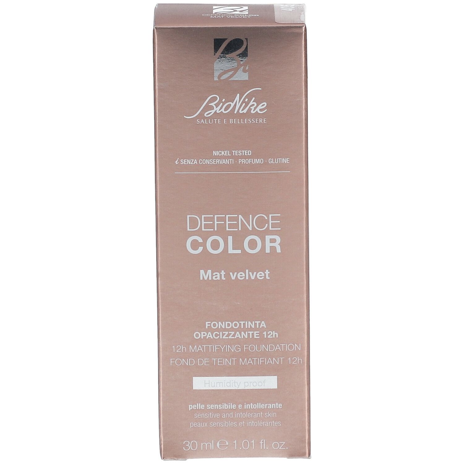 BioNike Defence Color Mat Velvet Foundation-Verpackung. Enthält 30 ml. Aufschrift: Humidty proof.