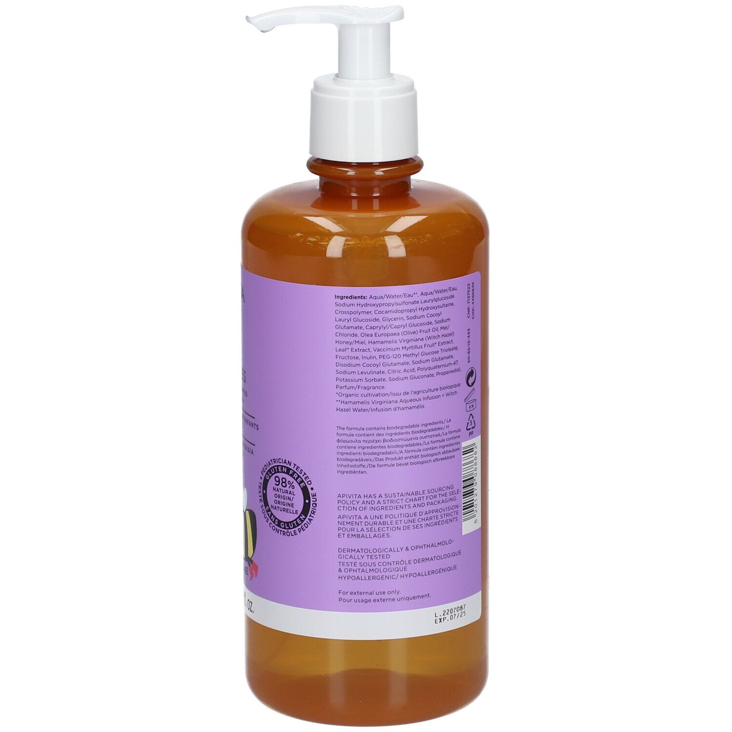 Rückseite der APIVITA Mini Bees Shampoo-Flasche. Text auf lila Etikett. Braune Flasche mit Pumpe.