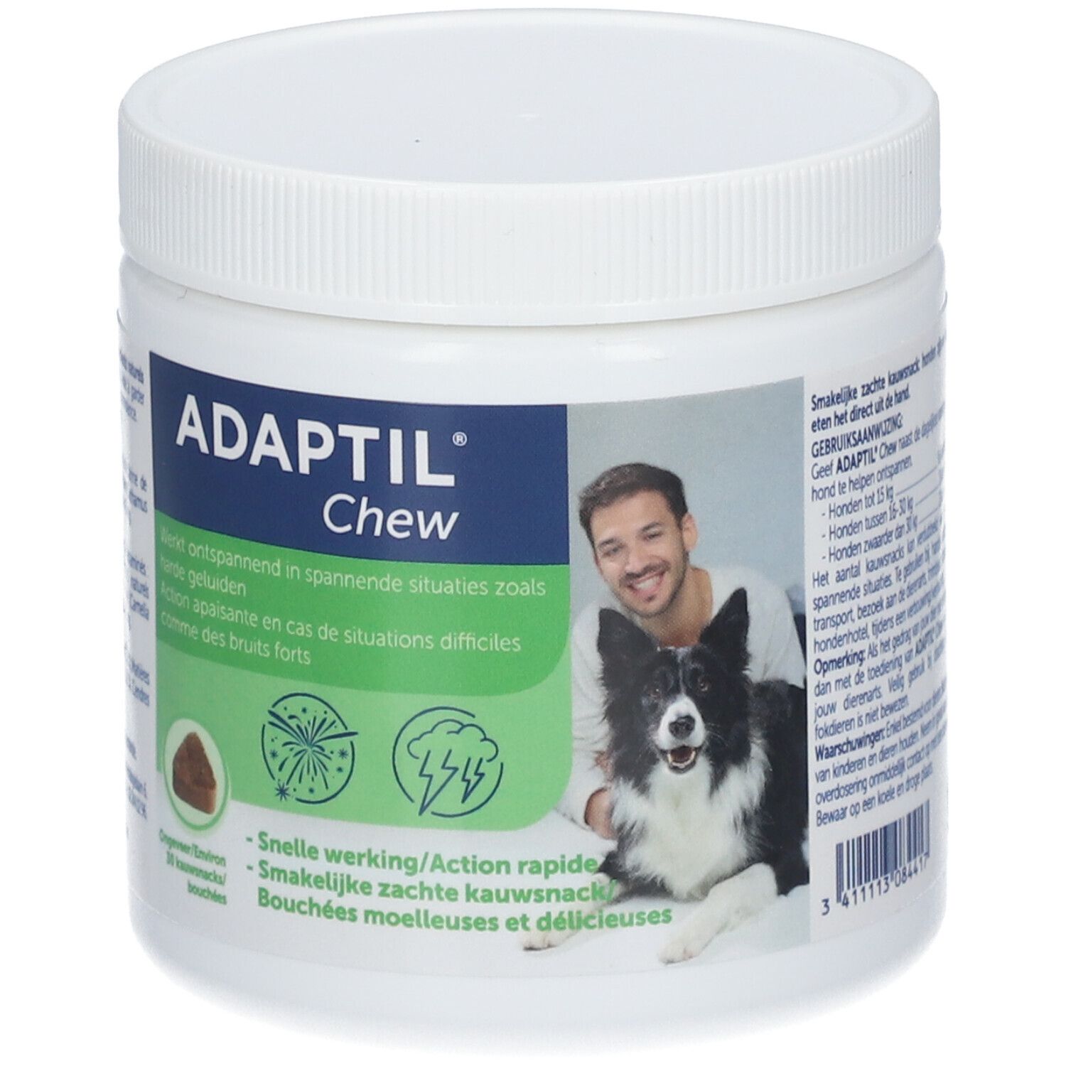 Pot Adaptil Chew. Tekst: Adaptil Chew. Man en hond. Bruine kauwsnacks.