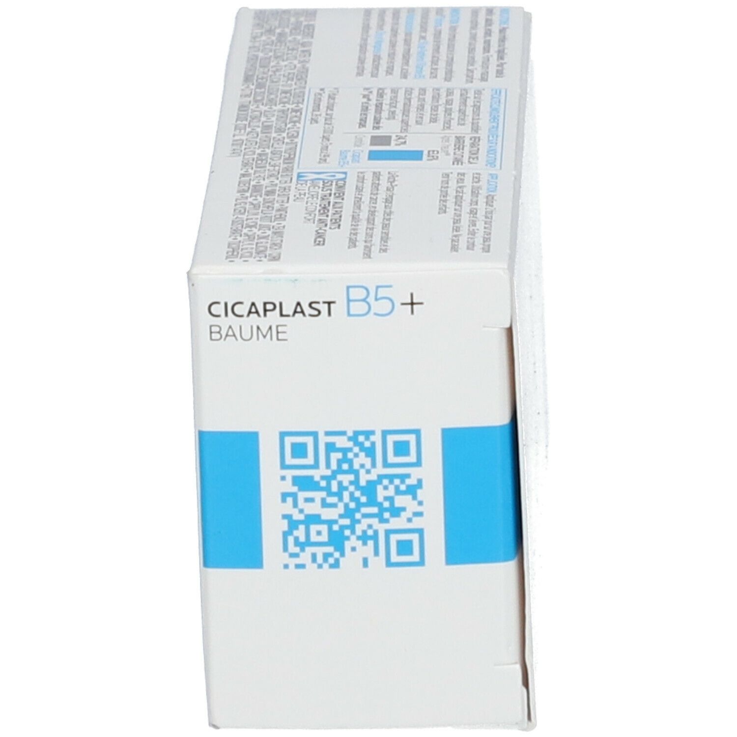 Zijaanzicht van de doos. QR-code en tekst zichtbaar. Productnaam en merk niet zichtbaar.