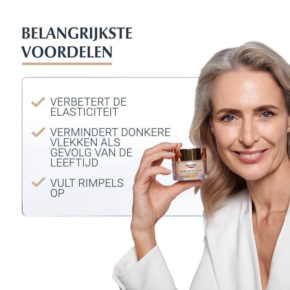 Vrouw houdt crèmepot vast. Tekst: Voordelen. Verbetert elasticiteit, vermindert vlekken, vult rimpels.