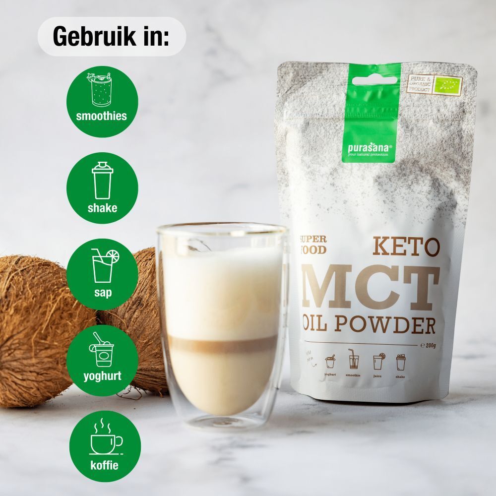 Productpresentatie met "Keto MCT Oil Powder" en glas met drank. Kokosnoten op de achtergrond.