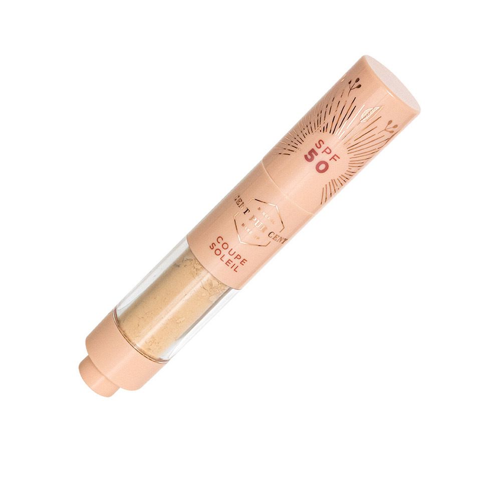Protection solaire cylindrique en biais. Inscription : Cent pur Cent, Coupe Soleil, SPF 50.