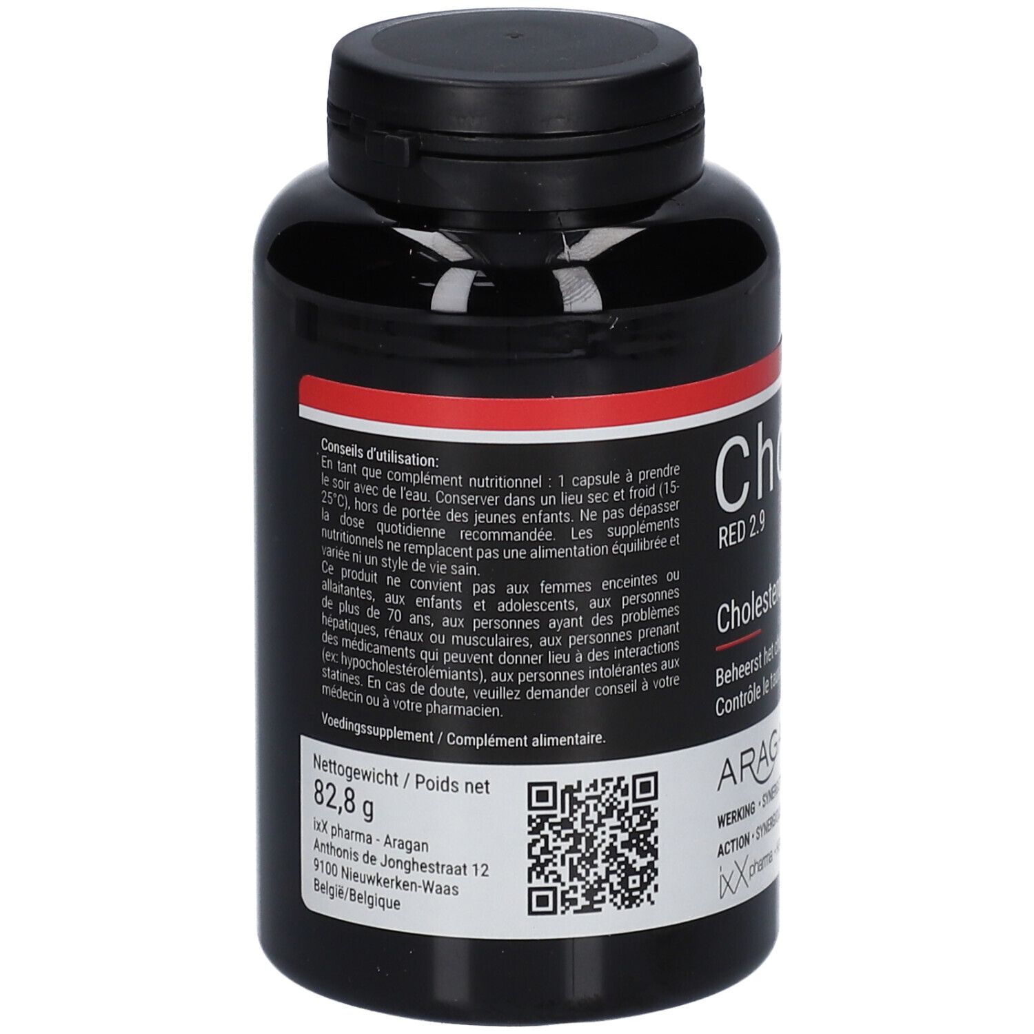Achterkant van de zwarte fles. Tekst: Gebruiksaanwijzing, nettogewicht 82,8 g, QR-code, adres van de fabrikant.