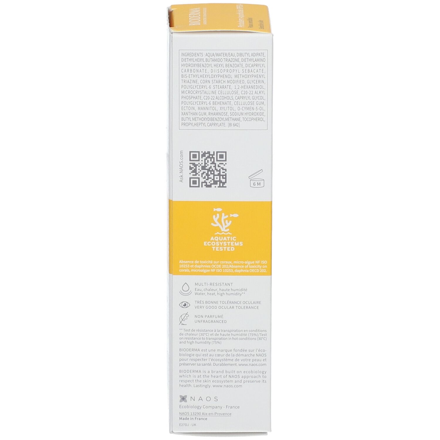 Zijkant verpakking zonnebrandcrème. Tekst en QR-code. Informatie over ingrediënten en certificeringen.