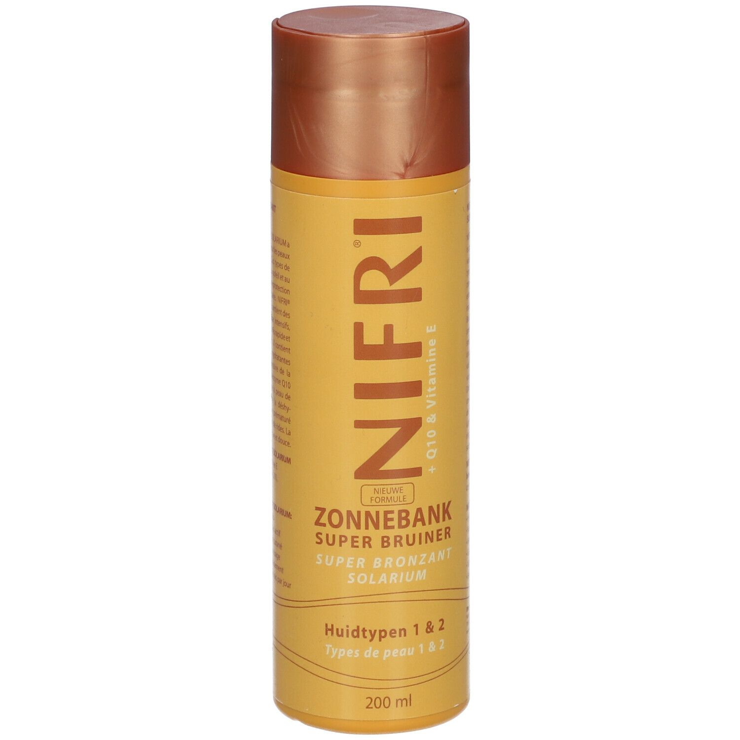Cilindrische fles. Opschrift: NIFRI, Zonnebank Super Bruiner, huidtypen 1 & 2. Bruine dop. Gele achtergrond.