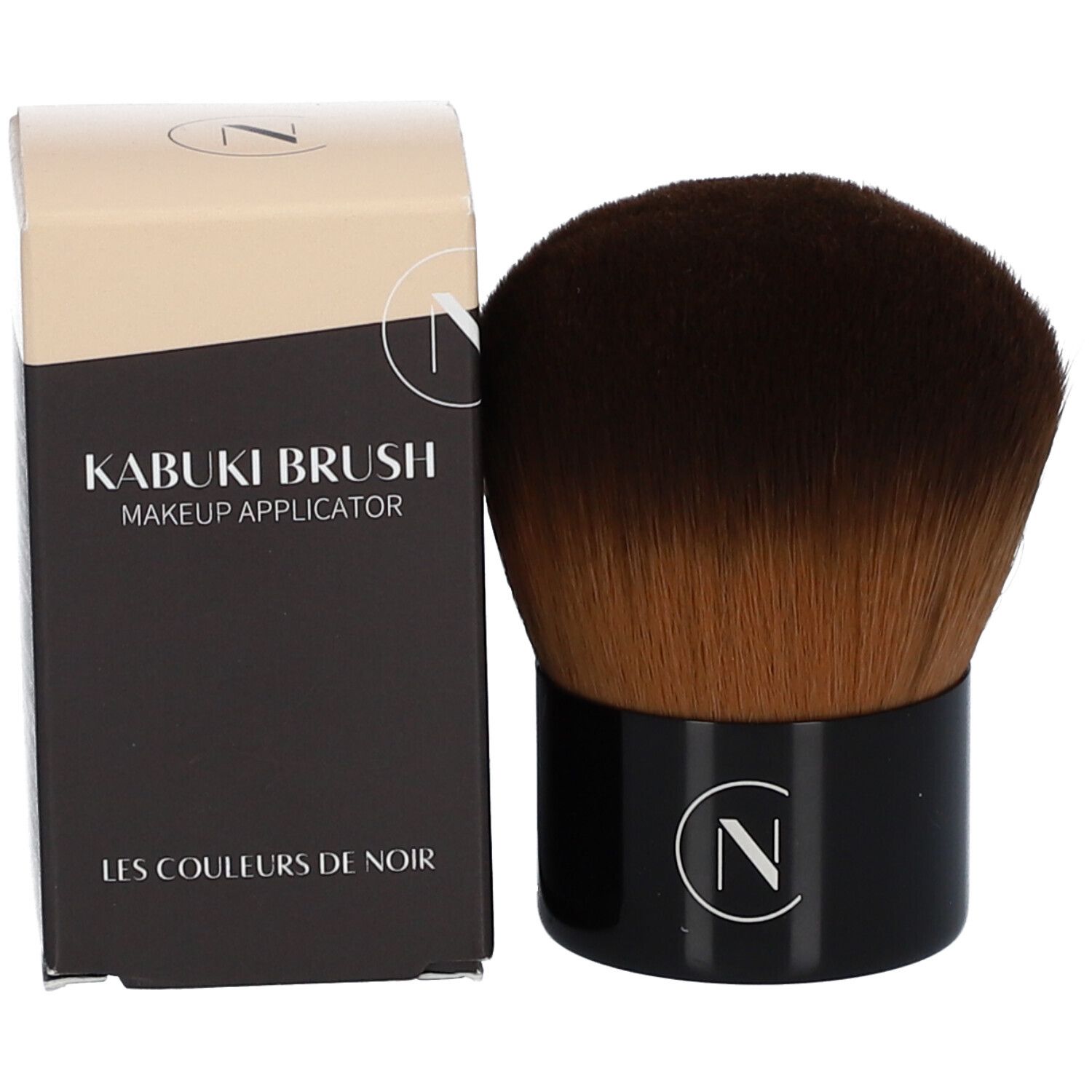 Pinceau Kabuki avec manche noir et poils bruns. Logo 'N' sur le manche.