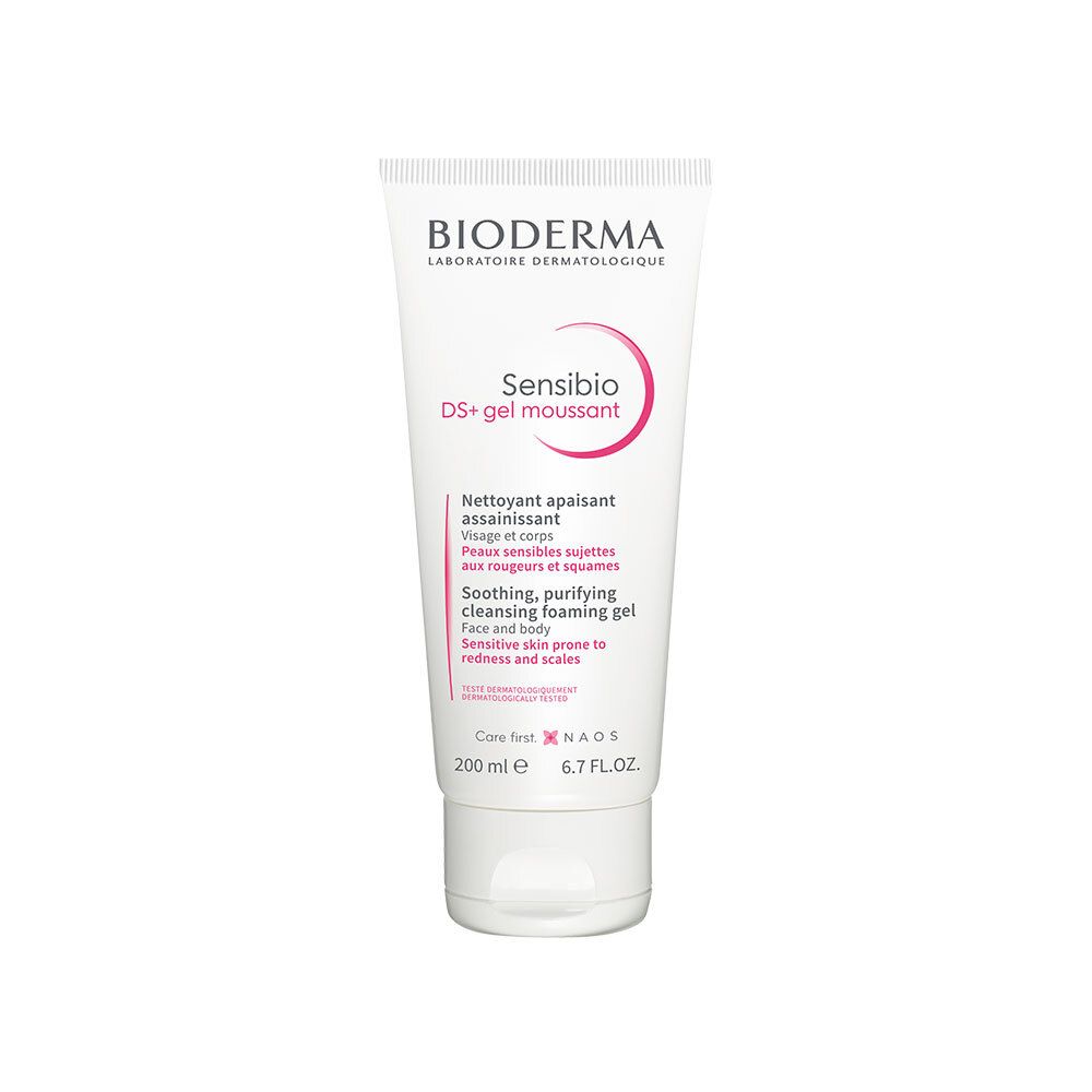 Tube blanc avec accents roses. Inscription: BIODERMA, Sensibio DS+ gel moussant. Texte en français et anglais. 200 ml.