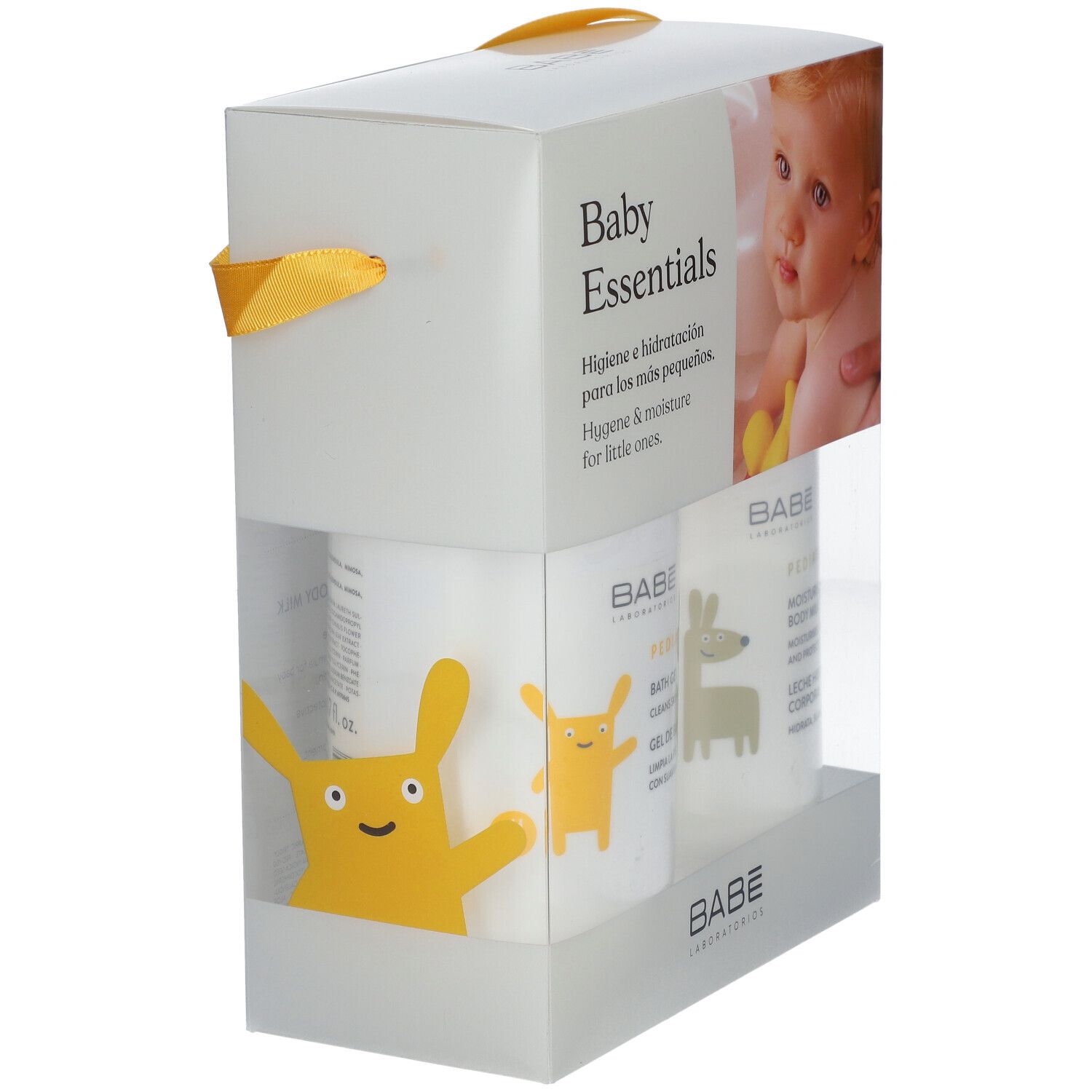 Geschenkbox mit Baby-Pflegeprodukten. Aufdruck: Baby Essentials, BABÉ. Enthält Badegel und Feuchtigkeitsmilch. Gelber Bandgriff.