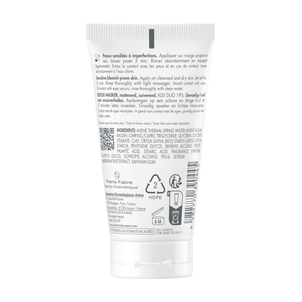 Achterkant witte AVENE Cleanance tube. Tekst: ingrediënten, instructies, recycling- en houdbaarheidssymbolen.