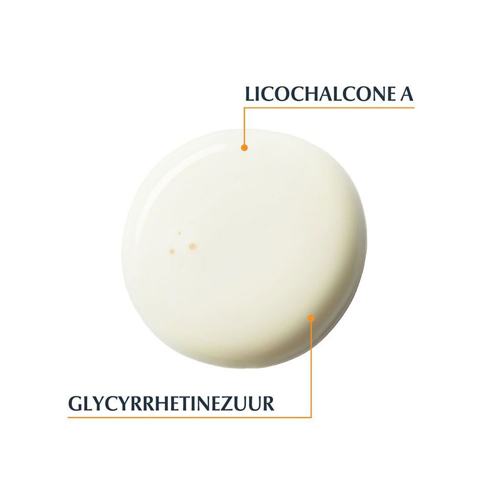 Close-up van een witte crème. Labels: Glycyrrhetinezuur, Licochalcone A.