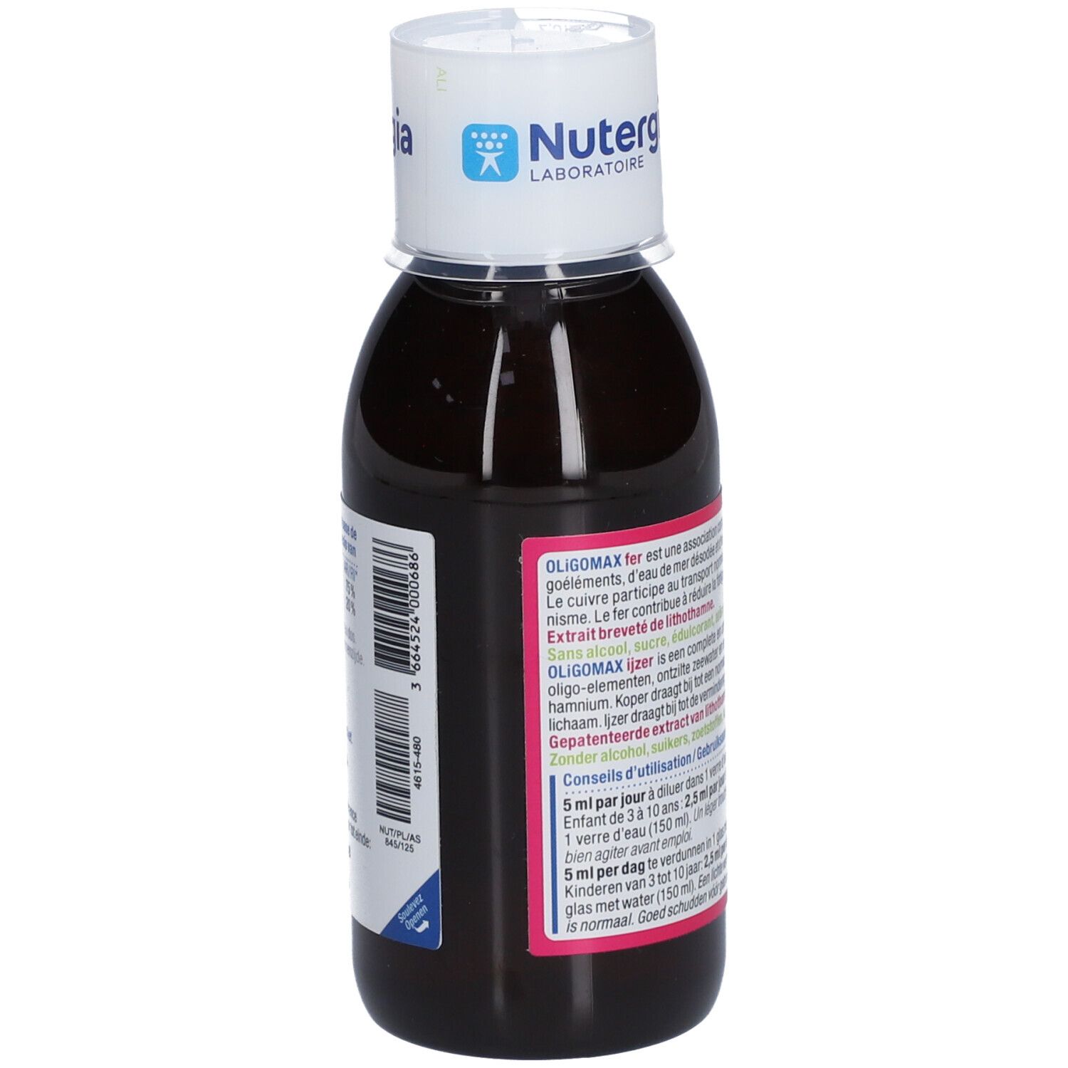 Dos d'une bouteille de liquide brun. Texte: Oligomax fer/ijzer, NUTERGIA. Code-barres.