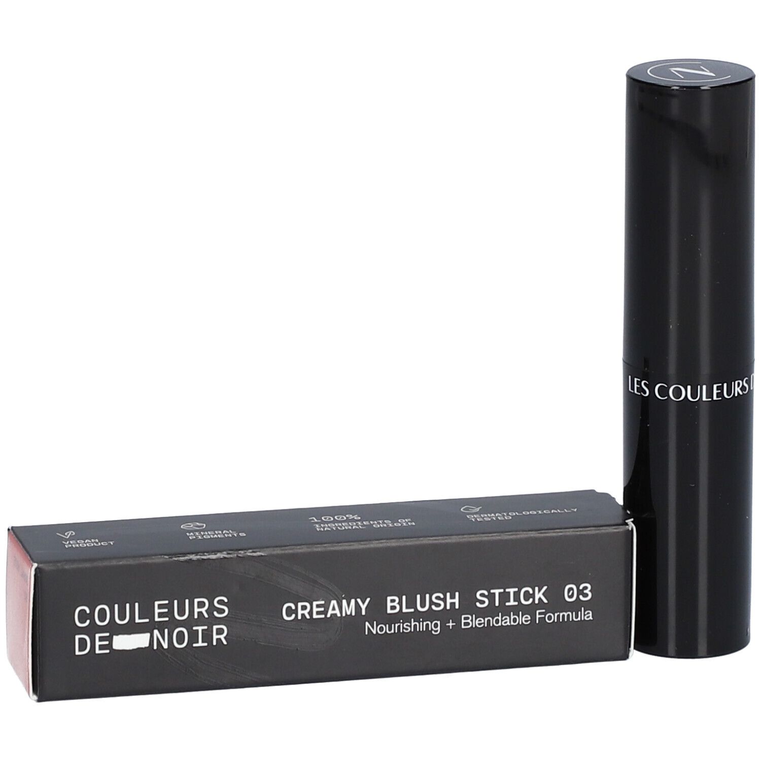 Stick de blush crémeux et emballage. L'emballage indique : Creamy Blush Stick 03. Les Couleurs de Noir.