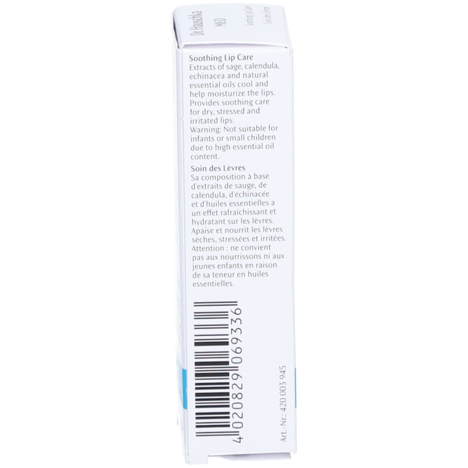 Productverpakking. Opschrift: Soothing Lip Care. Bevat salie, calendula, etc. Waarschuwing: Niet voor zuigelingen.