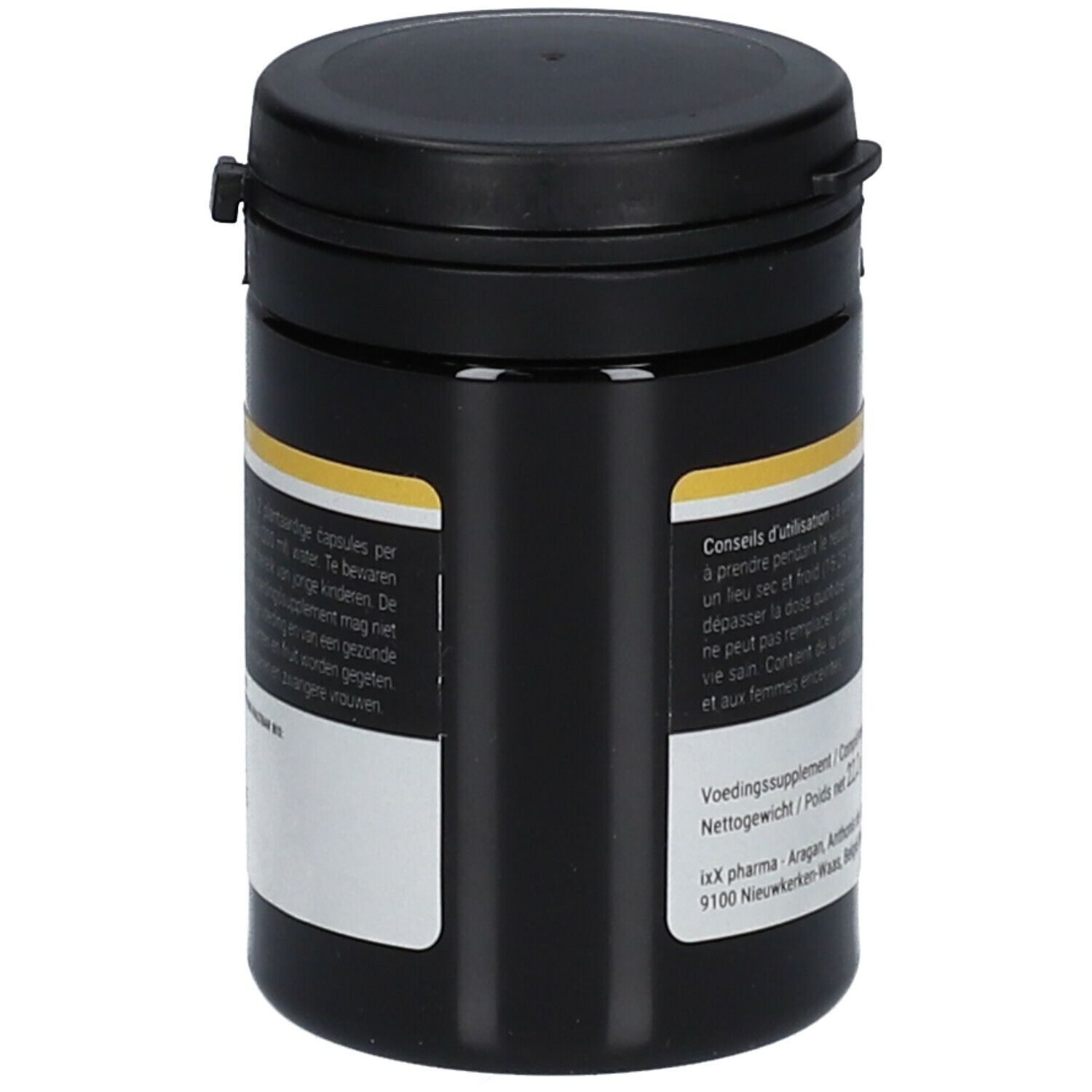 Boîte noire avec étiquette jaune. Inscription : Focus-ixX Boost. Texte et code QR.