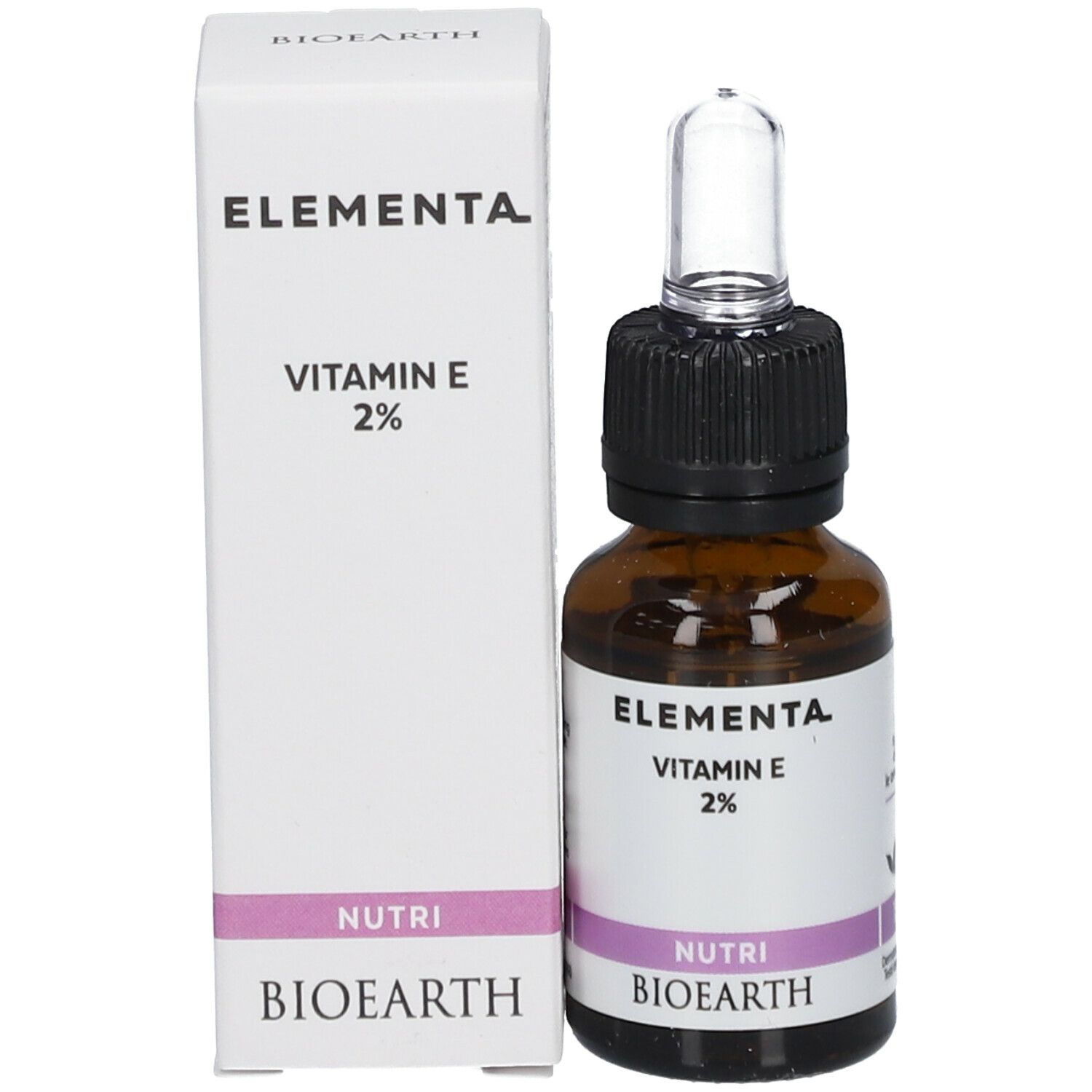 Bruine glazen fles met pipet en witte doos. "Elementa Vitamin E 2%" op de fles.