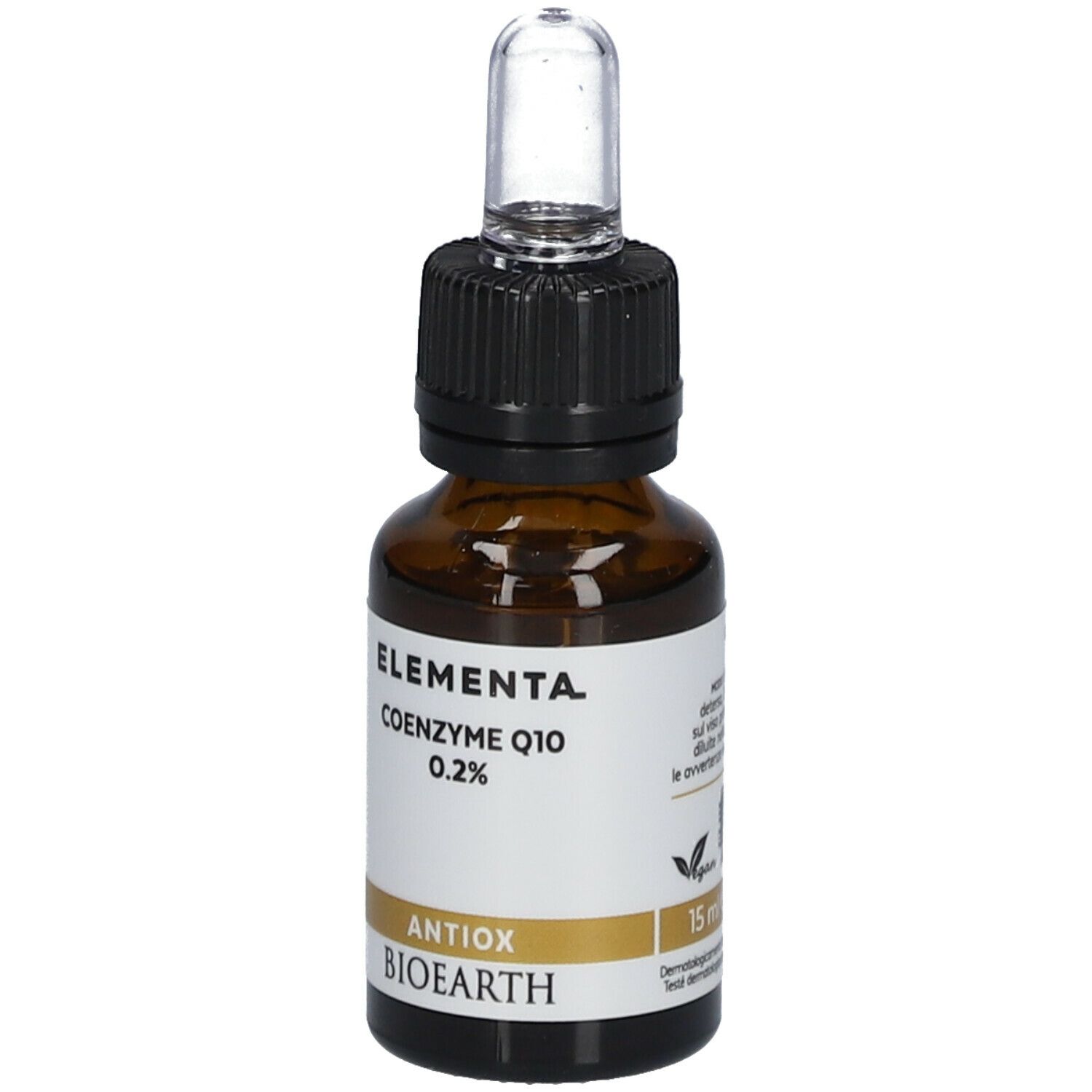 Bruine glazen fles met zwarte dop en pipet. Label met "Elementa Coenzyme Q10 0.2%". 