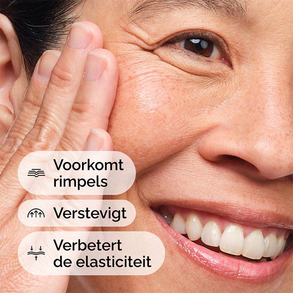Vrouw raakt gezicht aan. Tekst: Tegen rimpels, Verstevigt, Verbetert elasticiteit.