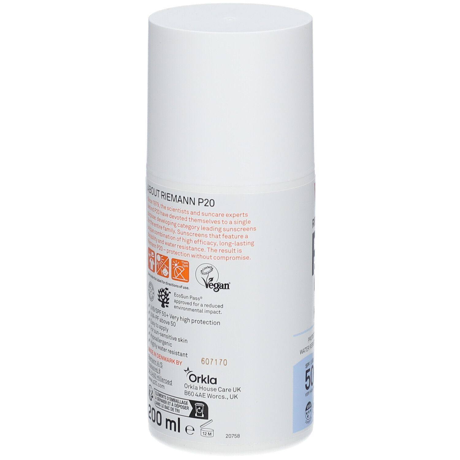Weiße Sonnencreme-Flasche. Rückseite mit Text und Logos. Vegan-Siegel, UVA-Schutz, sehr hoher Schutz, wasserfest.