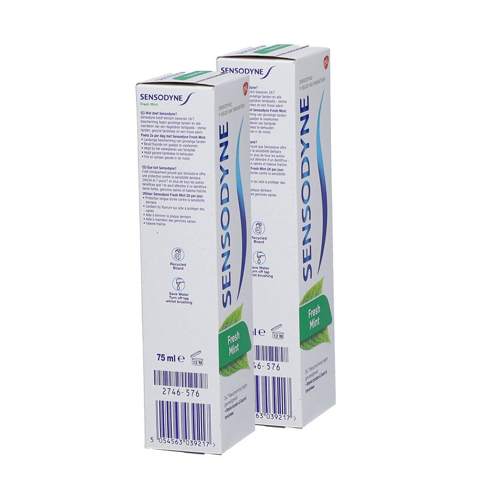 Deux boîtes de dentifrice. Blanc, avec logo bleu et feuilles vertes. Inscription : Sensodyne, Fresh Mint, 75 ml.