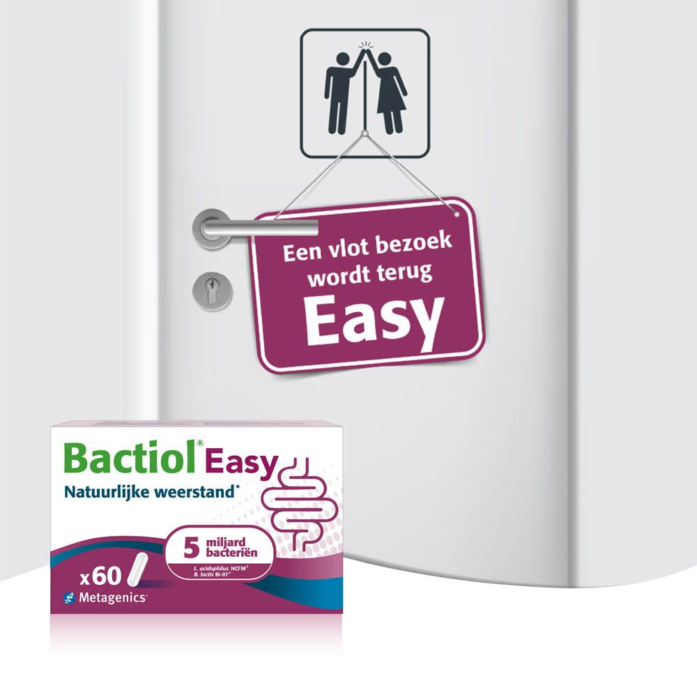 Scène met toiletdeur. Bord: Een vlot bezoek wordt terug easy. Bactiol Easy verpakking.