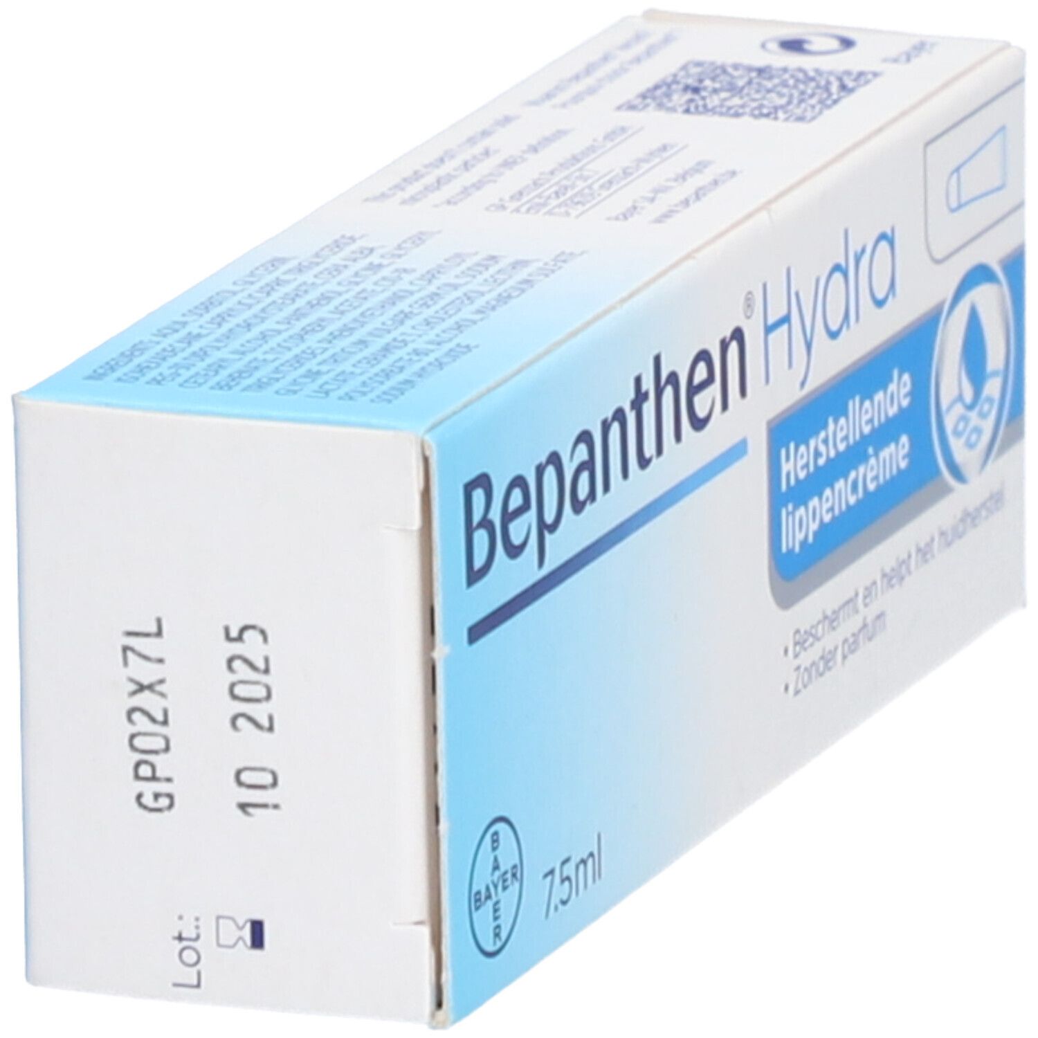 Achterkant van de Bepanthen Hydra lippencreme verpakking. Bevat informatie zoals de vervaldatum en het lotnummer.