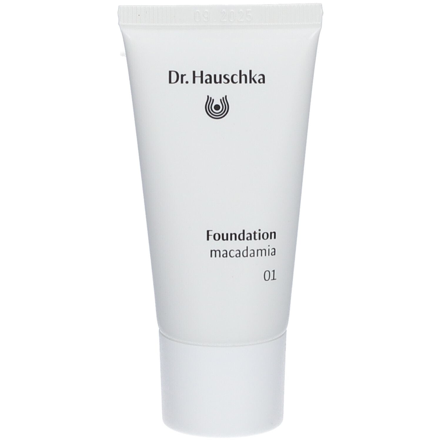 Dr. Hauschka Foundation 01 macadamia