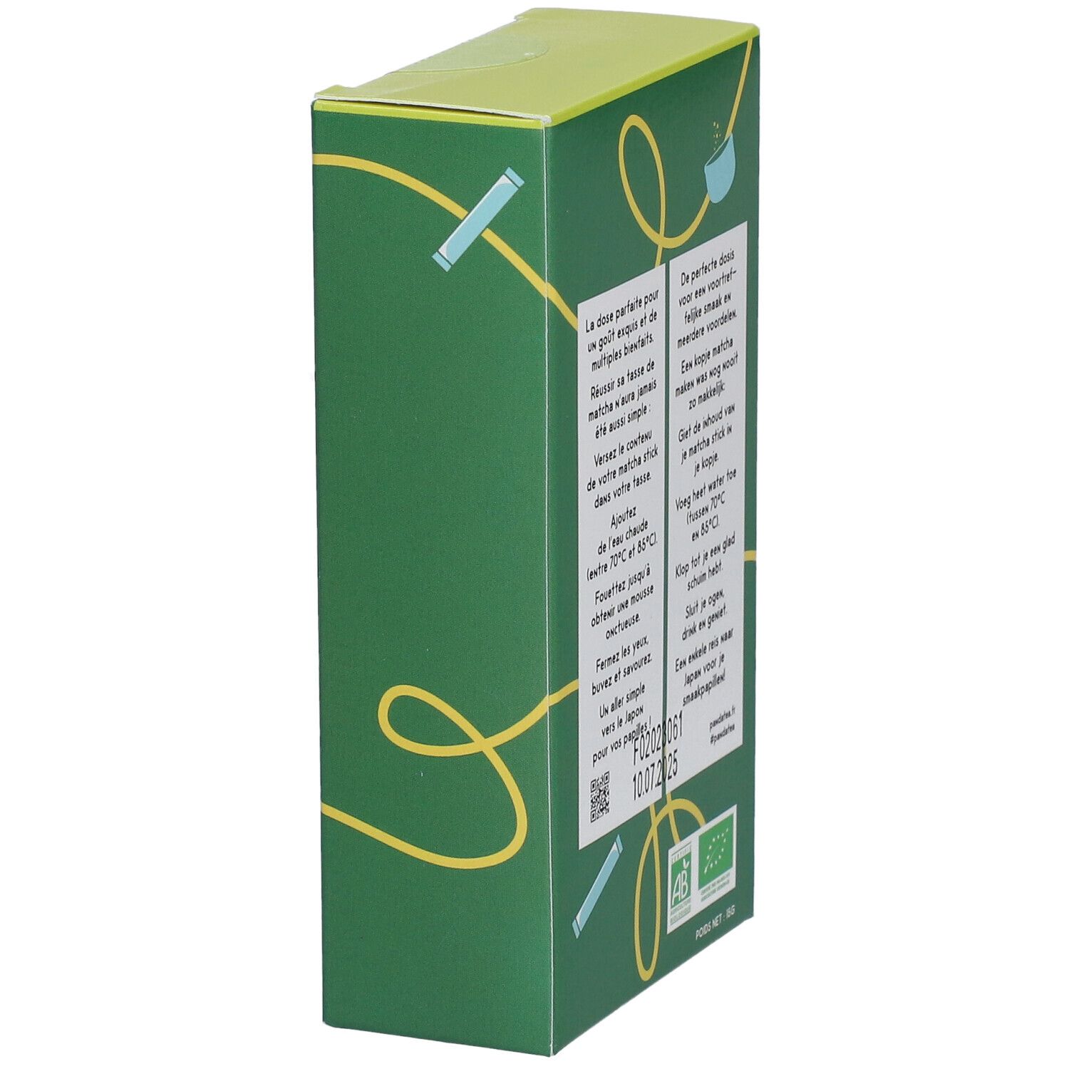 Groene doos Panda Tea Matcha. Zijkant met tekst: Bereidingsinstructies, ingrediënten. Biokeurmerk. Ten minste houdbaar tot.