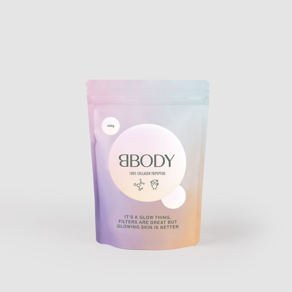 Zakje BBODY Collageen Tripeptide. Wit-roze verloop. Logo en tekst op de voorkant. 100g.