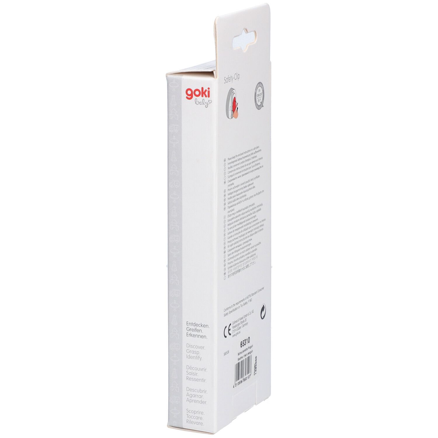 Seitenansicht der Verpackung des Goki Schnullerhakens. Marke Goki und Text. Produktcode 65310.