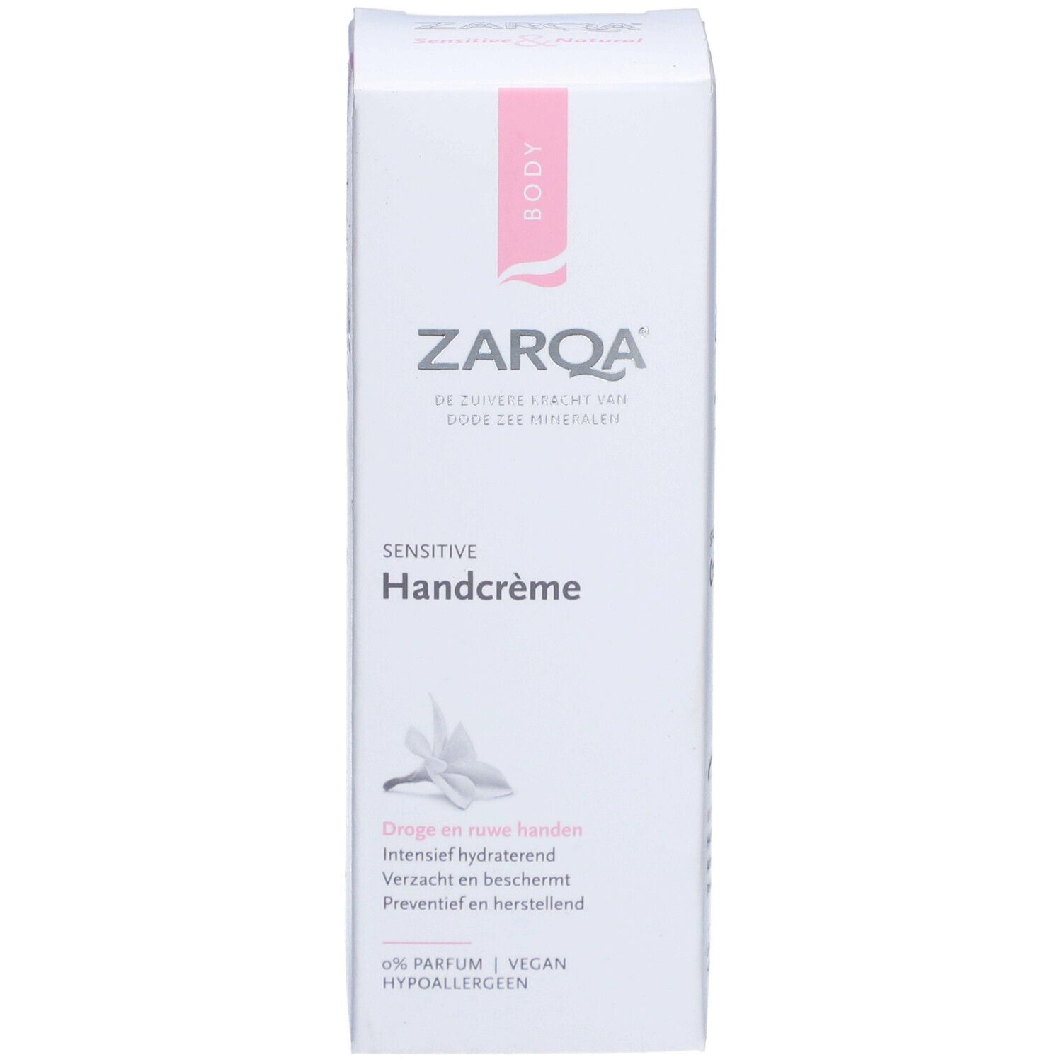 Weiße Schachtel mit Handcrème. Aufschrift: Zarqa, Sensitive Handcrème. Text in Niederländisch. 0% Parfum, Vegan, Hypoallergeen.