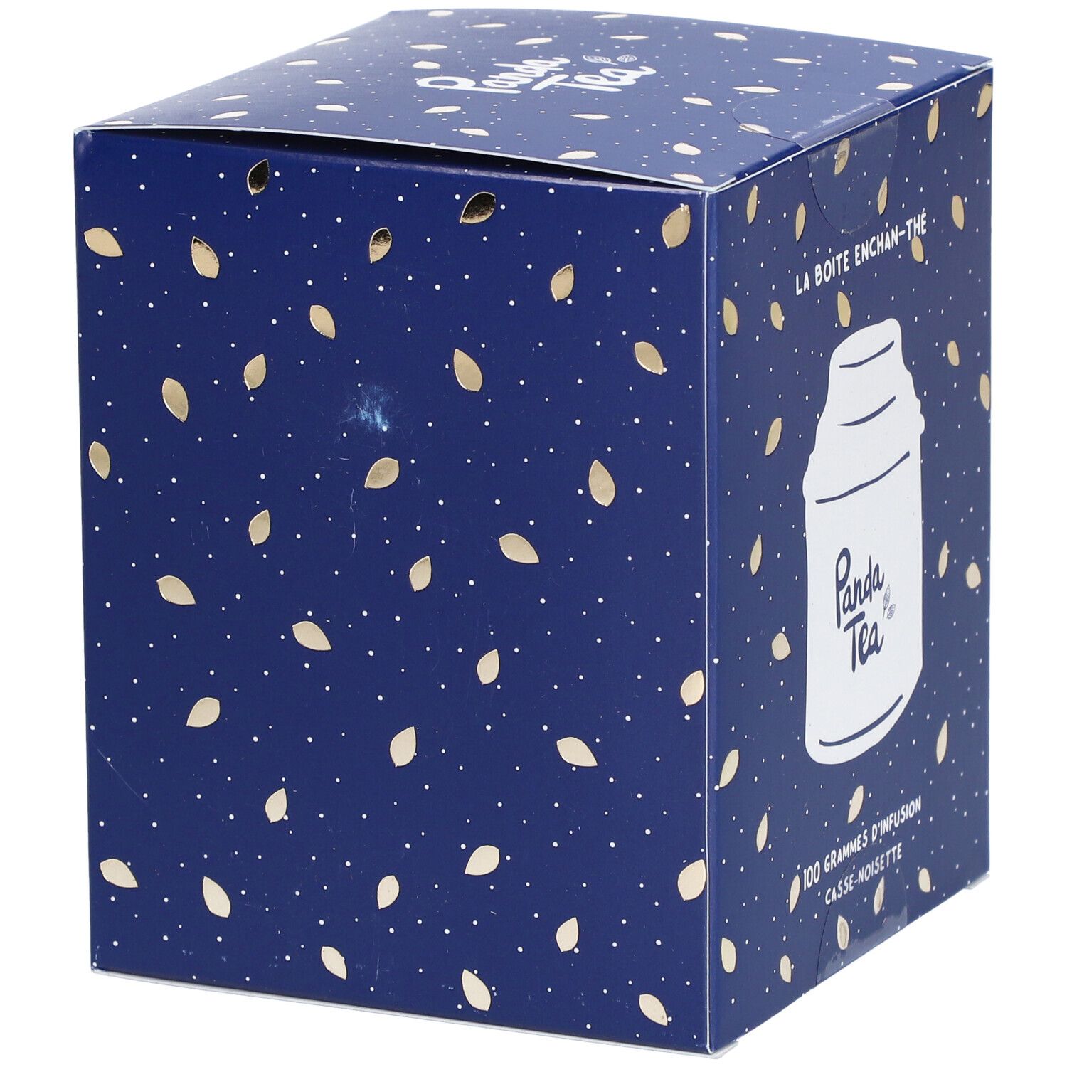 Boîte carrée bleue avec logo Panda Tea et texte. Inscription: 100 grammes d'infusion Casse-Noisette.