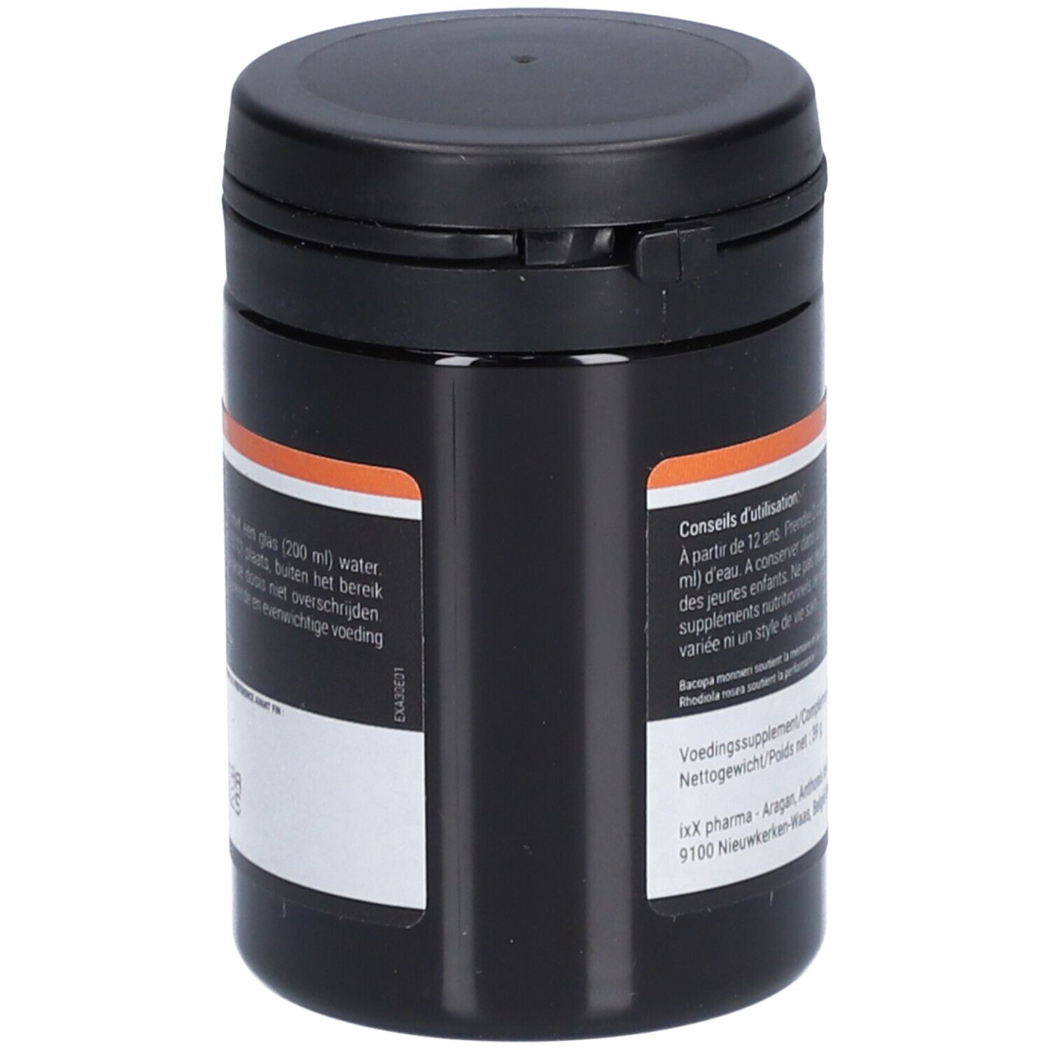 Boîte noire avec couvercle. Étiquette avec informations sur le produit. Code QR. Logo de la marque. Poids net 39g.