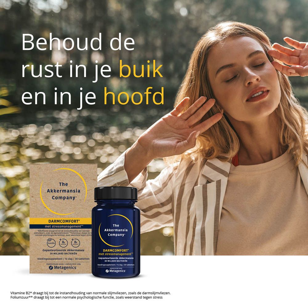 Vrouw met product en verpakking. Opschrift: The Akkermansia Company. Tekst: Darmcomfort met stressmanagement.