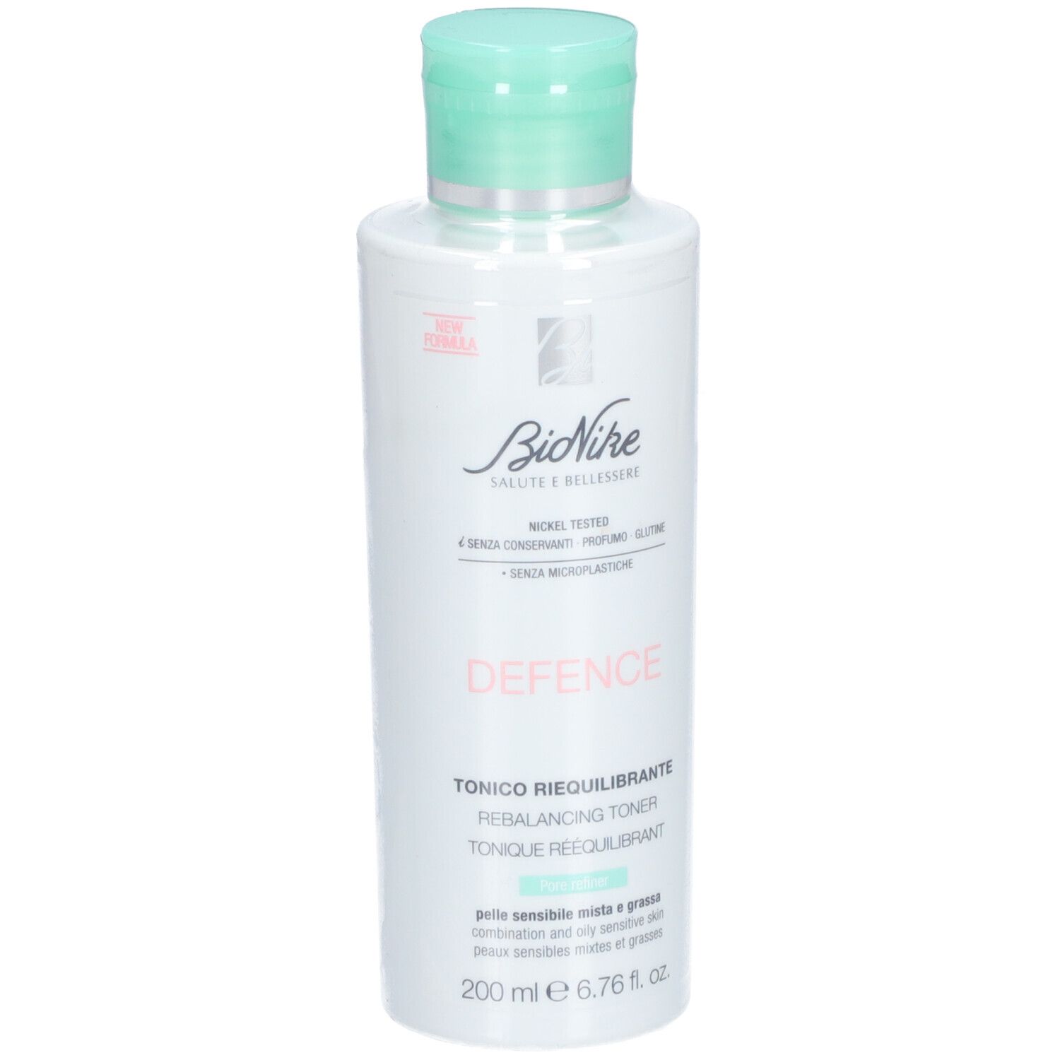 Weiße Flasche mit grünem Deckel. Aufschrift: BioNike, Defense, Tonico Riequilibrante. 200 ml.
