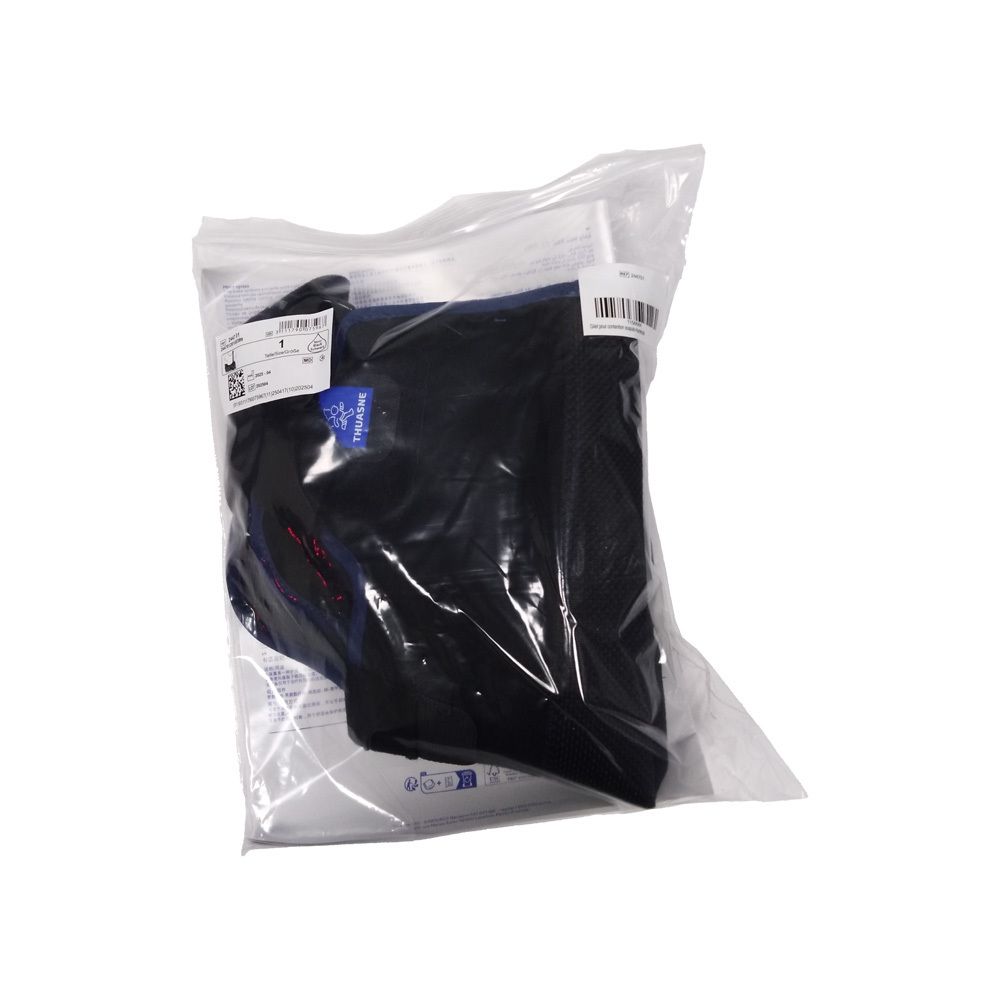 Schultergelenksorthese in Plastikverpackung. Etikett mit Barcode. Produkt teilweise sichtbar.