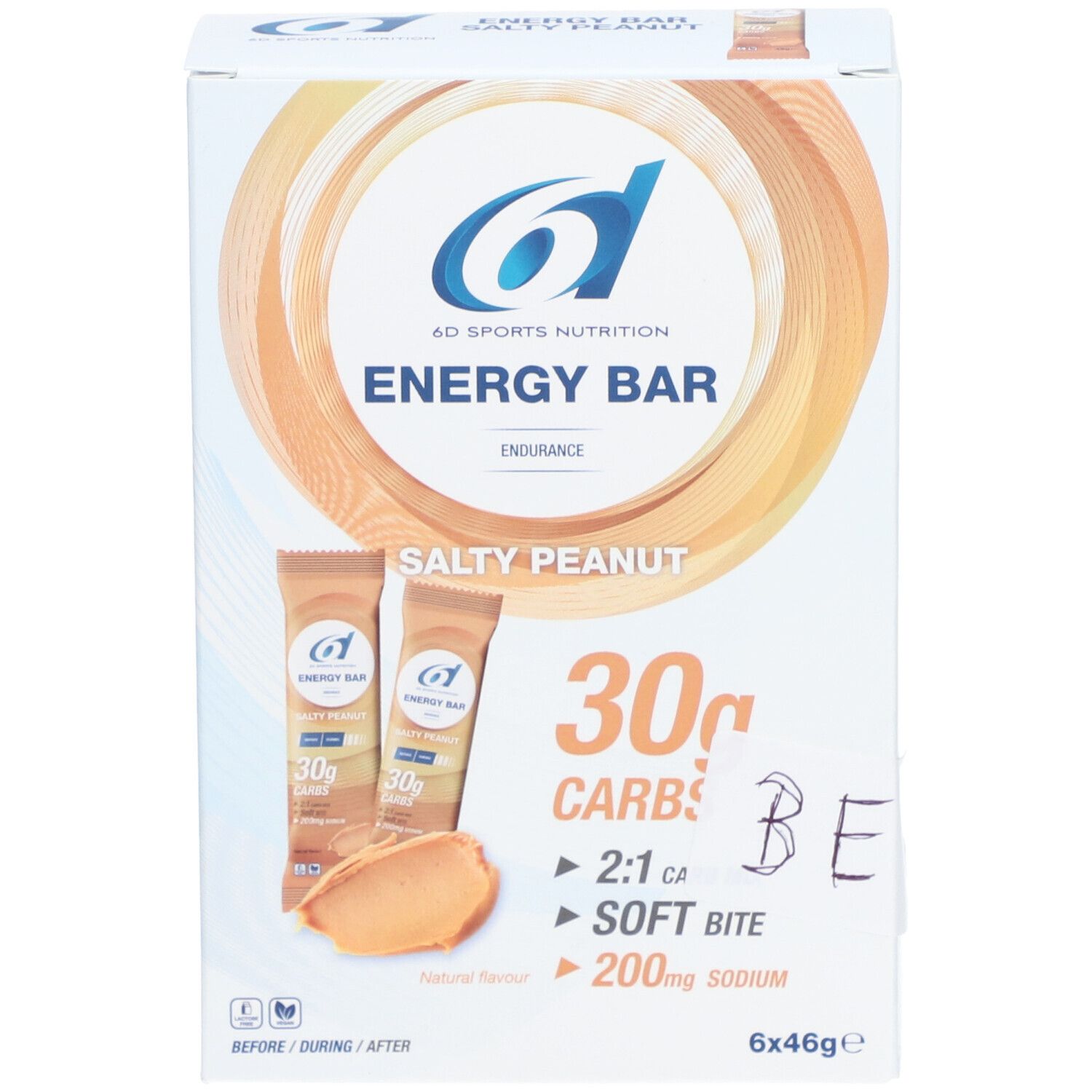 Verpackung mit 6 Energie-Riegeln. Aufdruck: 6D Sports Nutrition, Energy Bar, Salty Peanut, 30g Kohlenhydrate, 2:1 Ca, Soft Bite, 200mg Natrium.