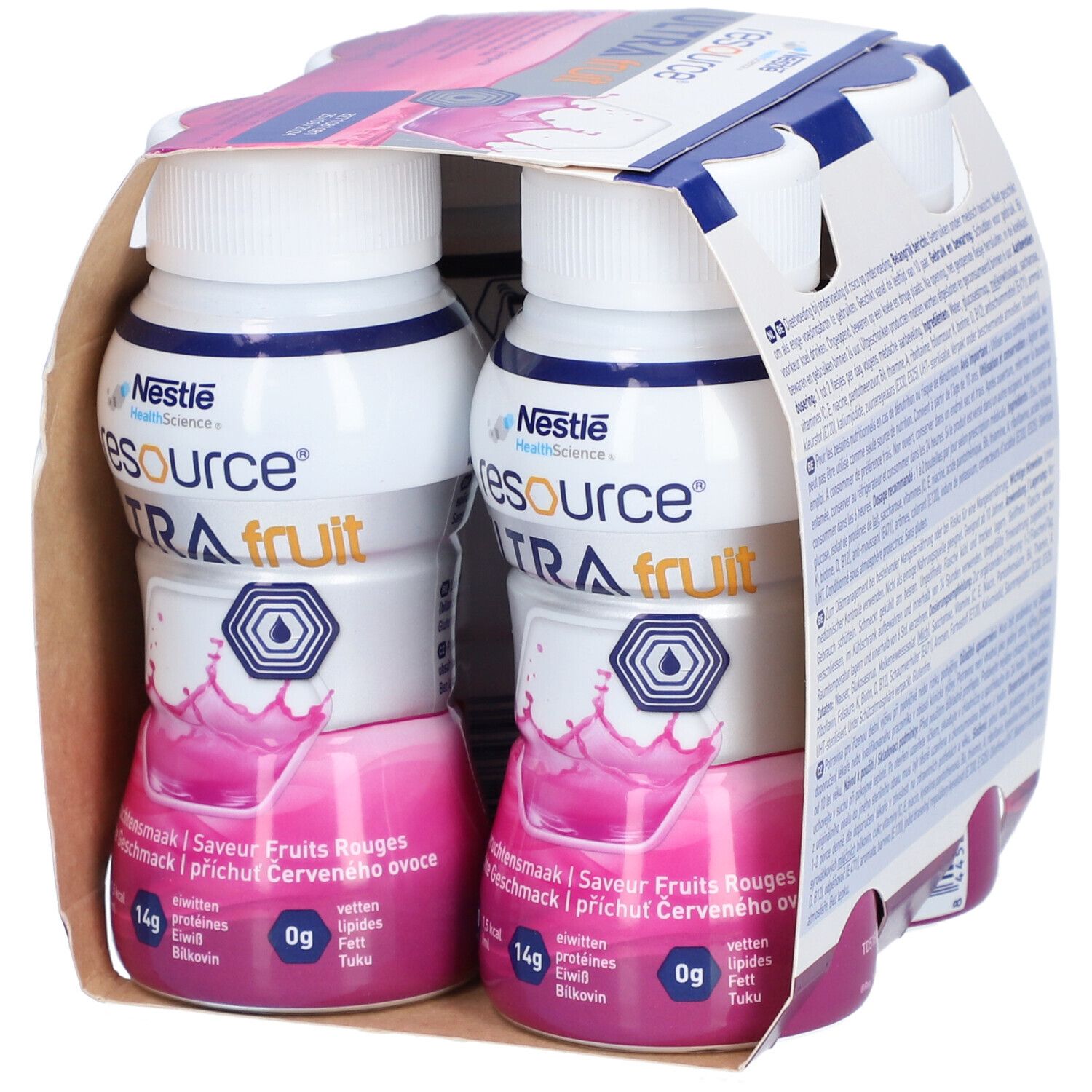 Nestlé Resource Ultra Fruit, 4 flesjes in karton. Rode vloeistof, witte doppen. Merk en voedingswaarde.