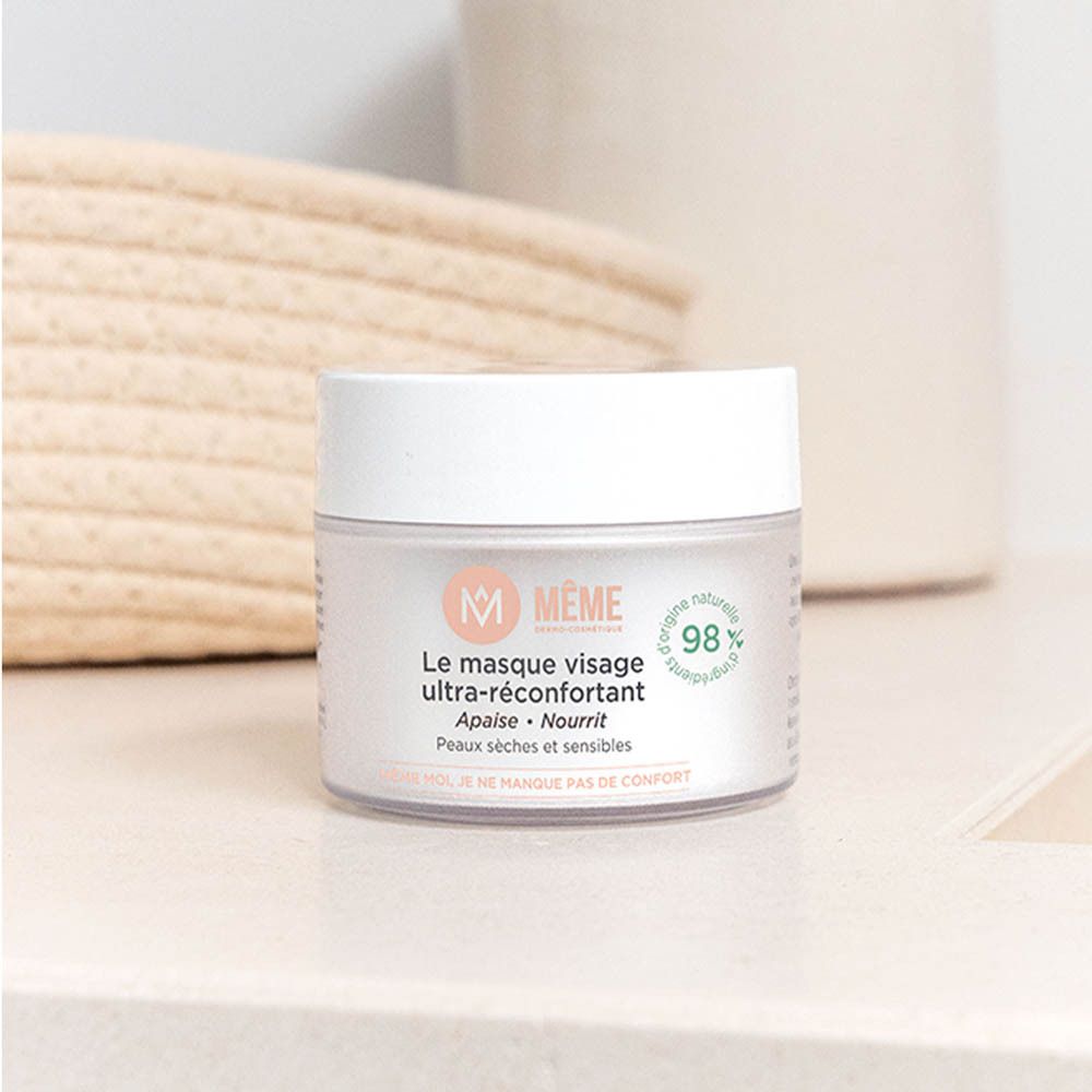 Pot blanc de masque visage MÊME. Texte: Le masque visage ultra-réconfortant, 98% d'ingrédients d'origine naturelle.