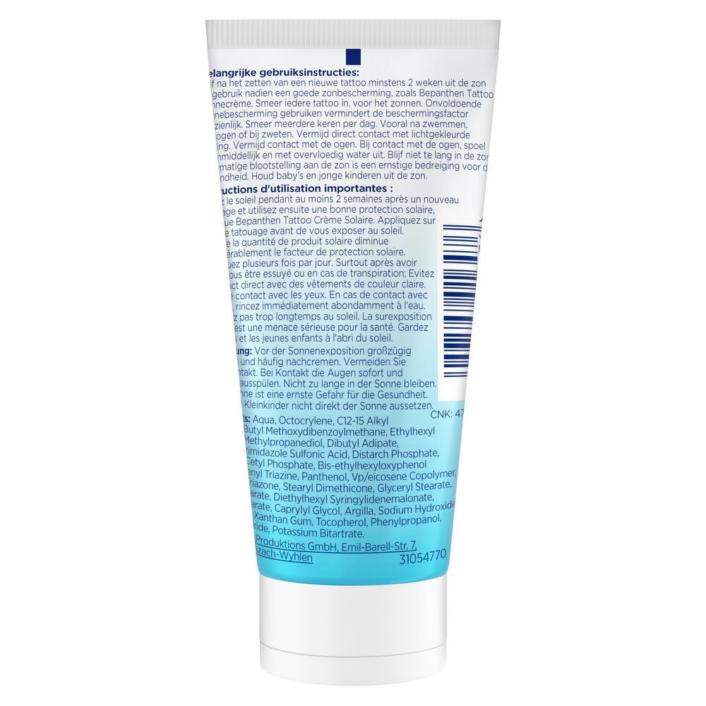 Tube Bepanthen Tattoo zonnecrème SPF50+. Wit, lichtblauw. Bevat tekst en illustraties.