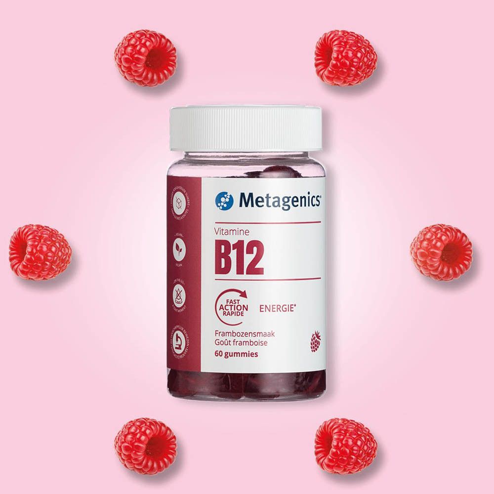 Flacon de Vitamine B12 entouré de framboises. Inscription : B12, Energie, 60 gommes. Fond rose.