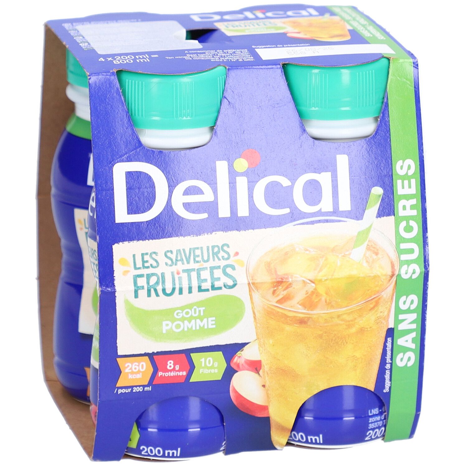 Packung mit vier Flaschen Delical. Blaue Flaschen, grüne Deckel. Aufdruck: Les Saveurs Fruitees, Gout Pomme, Sans Sucres. 200ml.