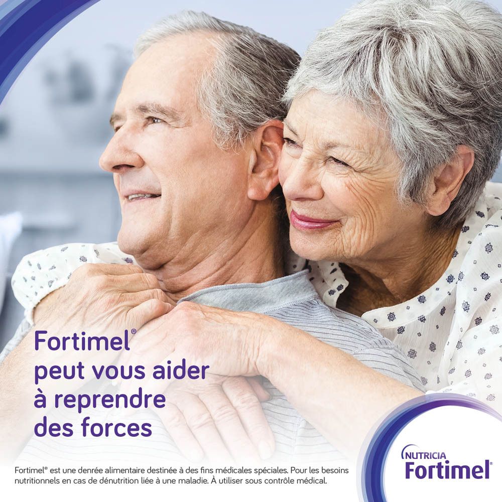 Couple âgé s'embrassant. Texte: Fortimel peut aider à reprendre des forces. Marque Nutricia.