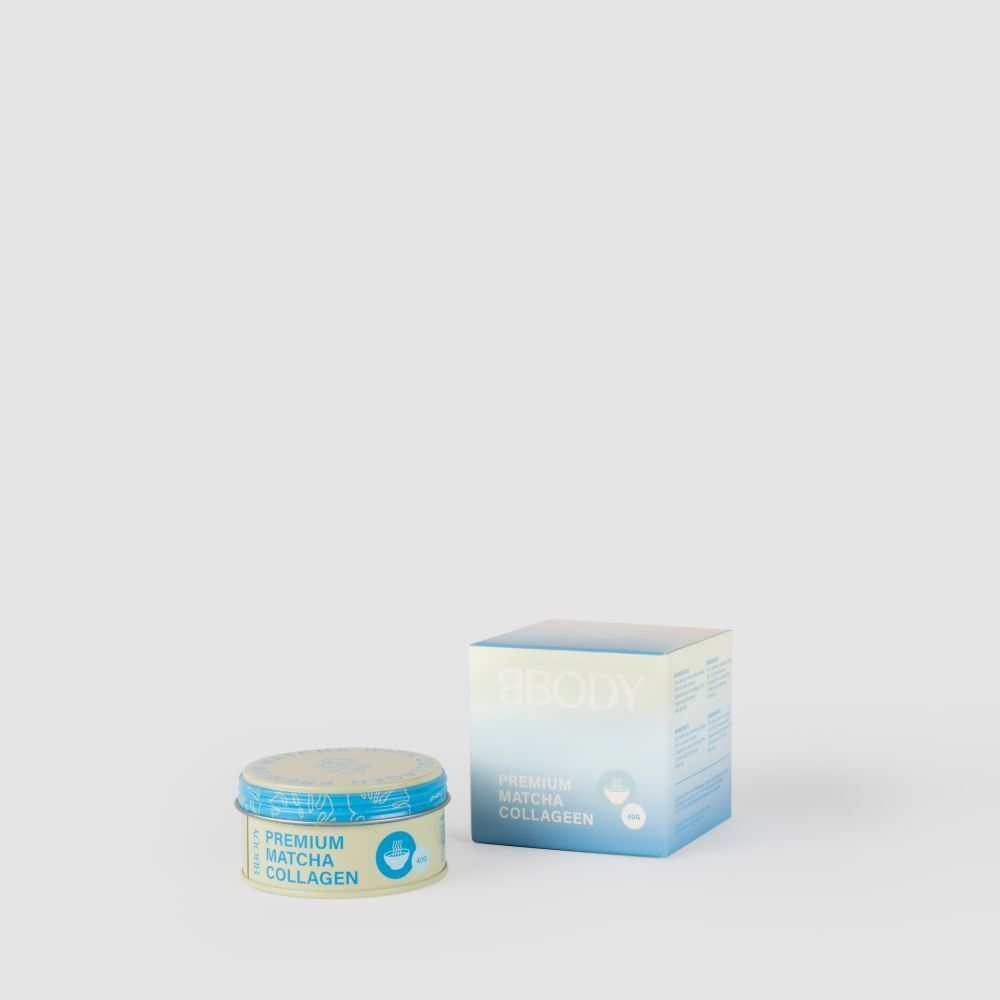 Emballage du produit : boîte et emballage. Inscription : PREMIUM MATCHA COLLAGEN. Marque : BBODY.