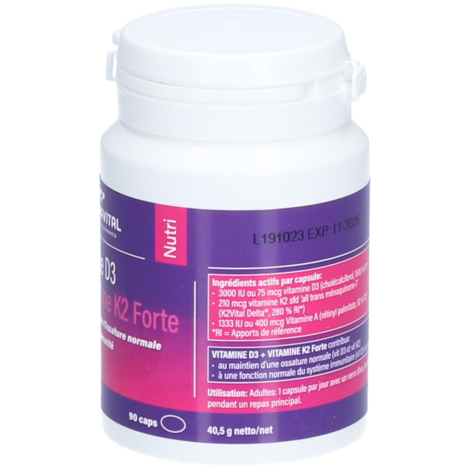 Fles met paars etiket. Opschrift: Mannavital Vitamine D3 + K2 Forte. 90 capsules. Vervaldatum.