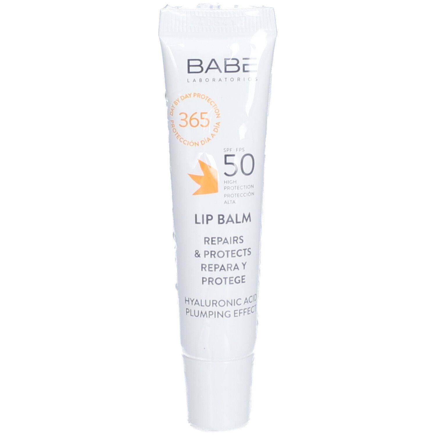 Tube de baume à lèvres blanc SPF50. Inscription BABÉ, protection 365 jours, baume à lèvres, répare & protège, acide hyaluronique.