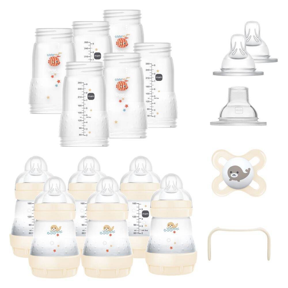 Verschillende MAM babyflessen, spenen en fopspenen. Flessen met maataanduiding. Verschillende maten en vormen.