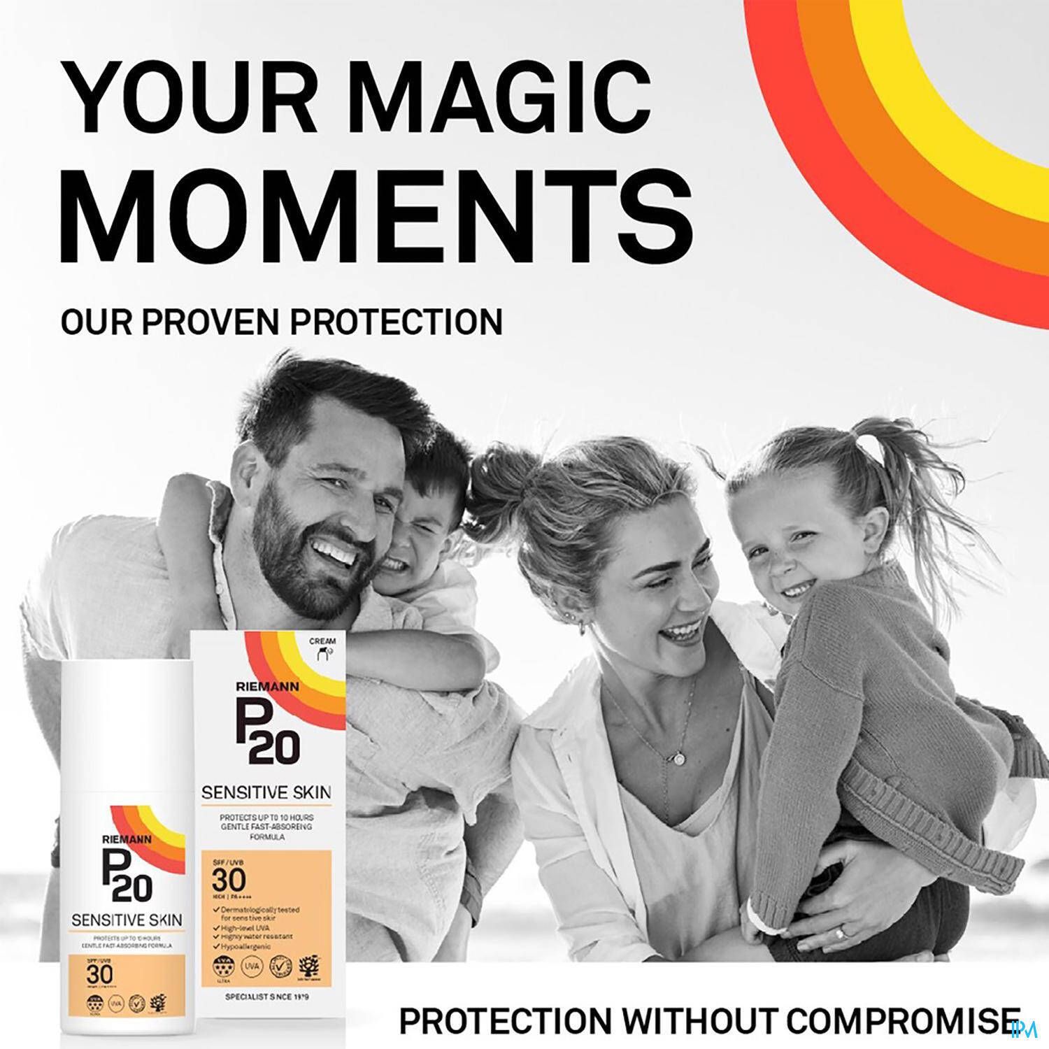 Photo noir et blanc d'une famille avec P20 Sensitive Skin. Texte : Vos moments magiques. Protection sans compromis.