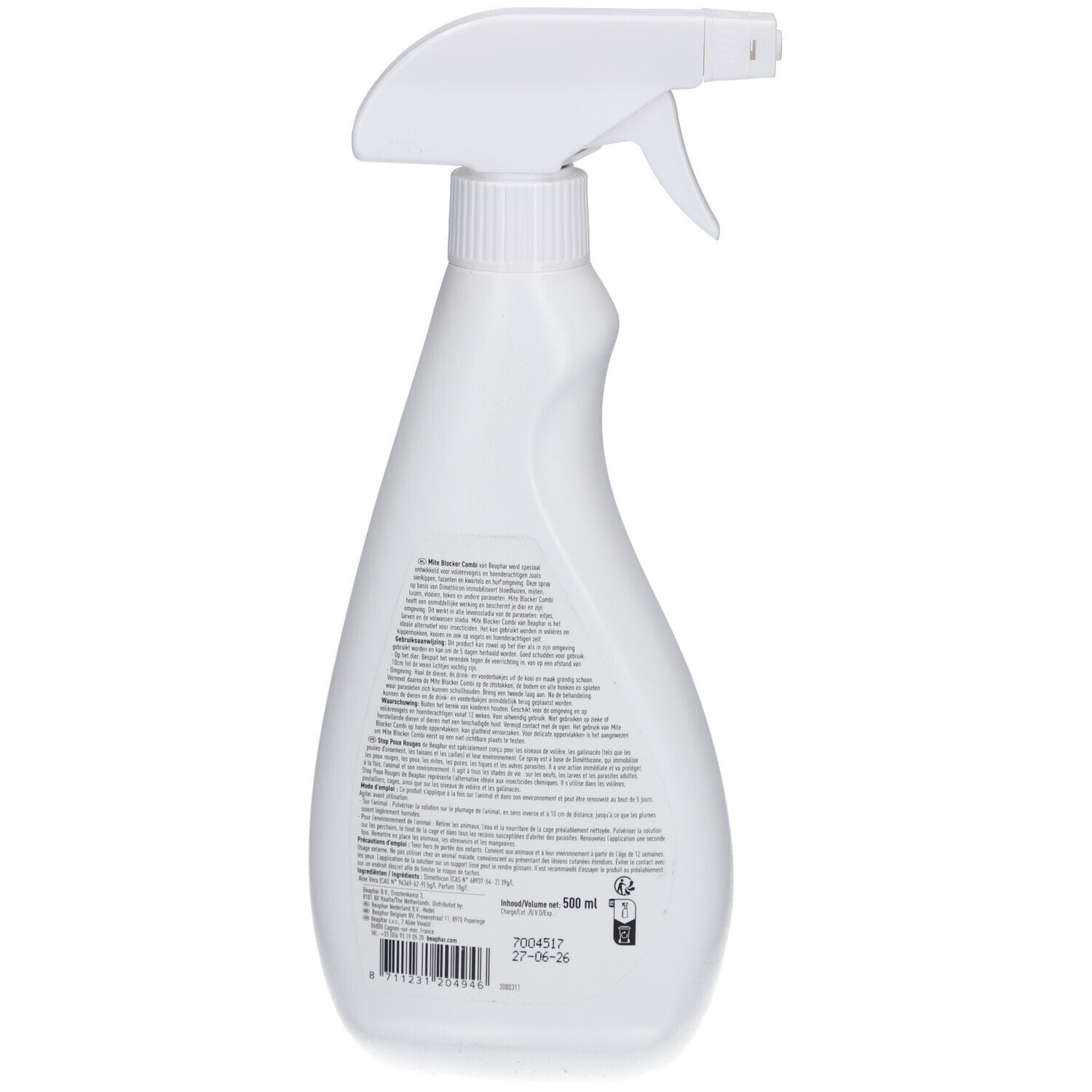 Rückseite einer weißen Sprühflasche. Text in mehreren Sprachen. Unten Barcode und Chargennummer.